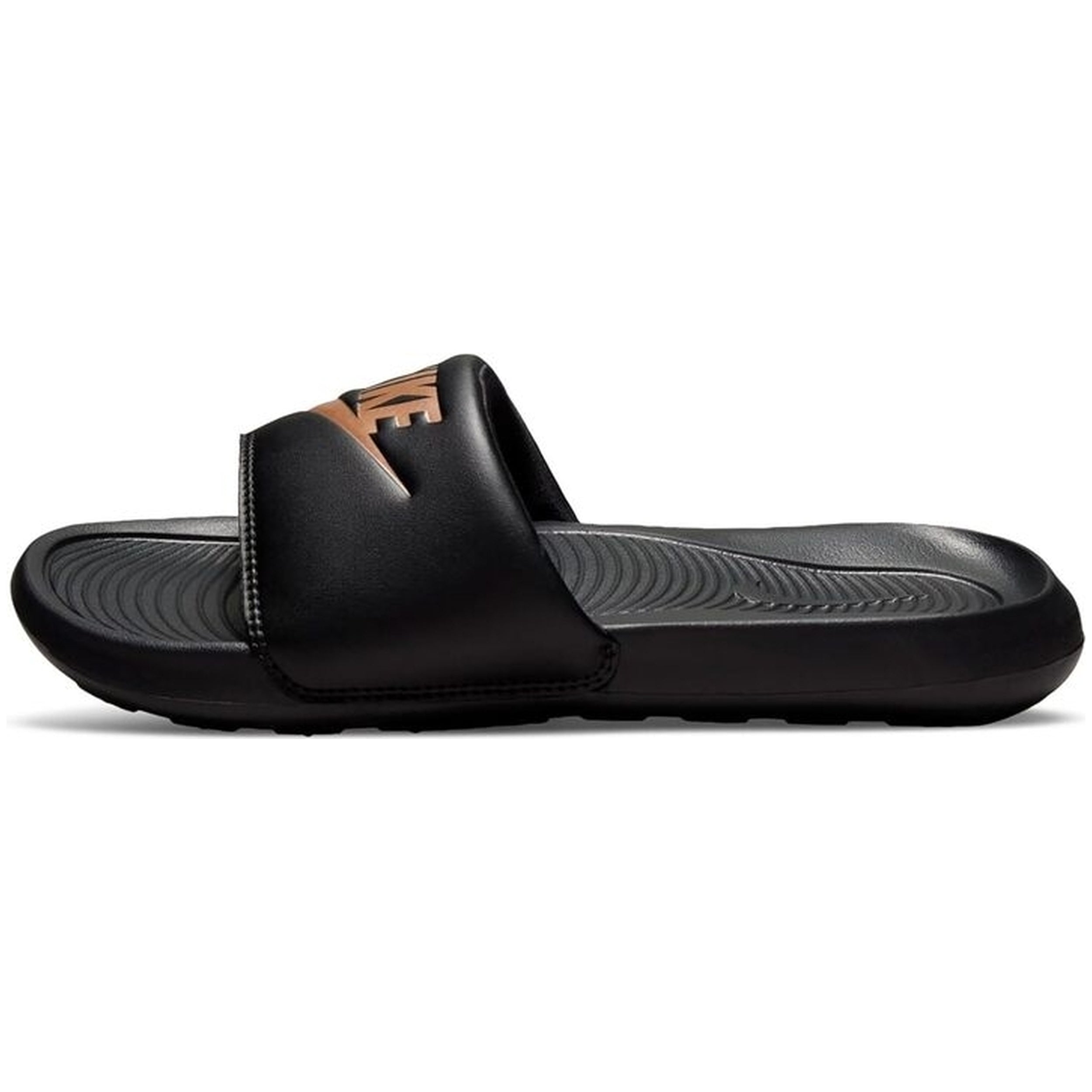 XANCLES NIKE VICTORI ONE