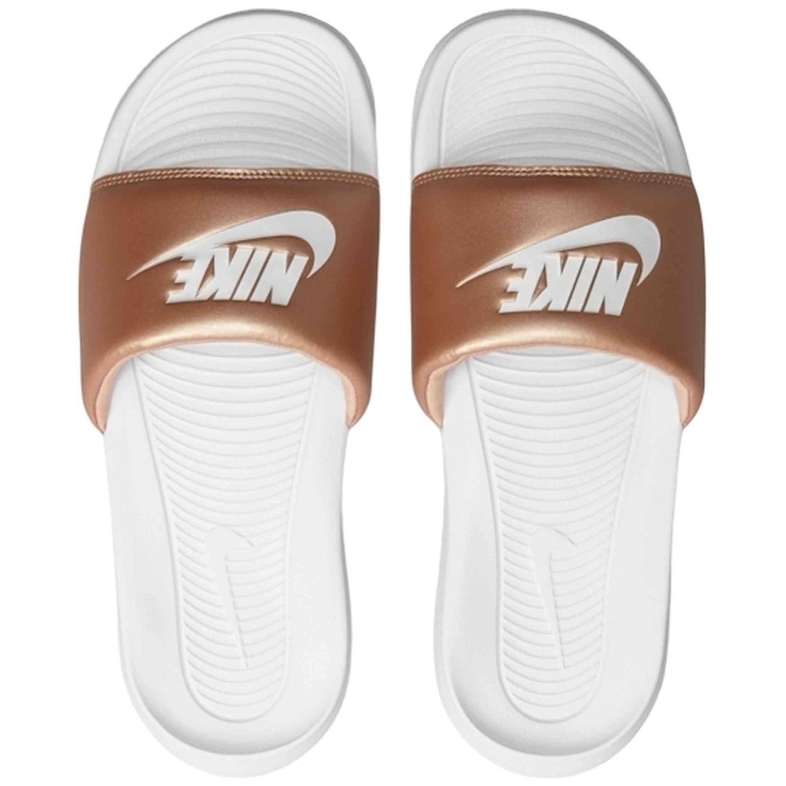 XANCLES NIKE VICTORI ONE
